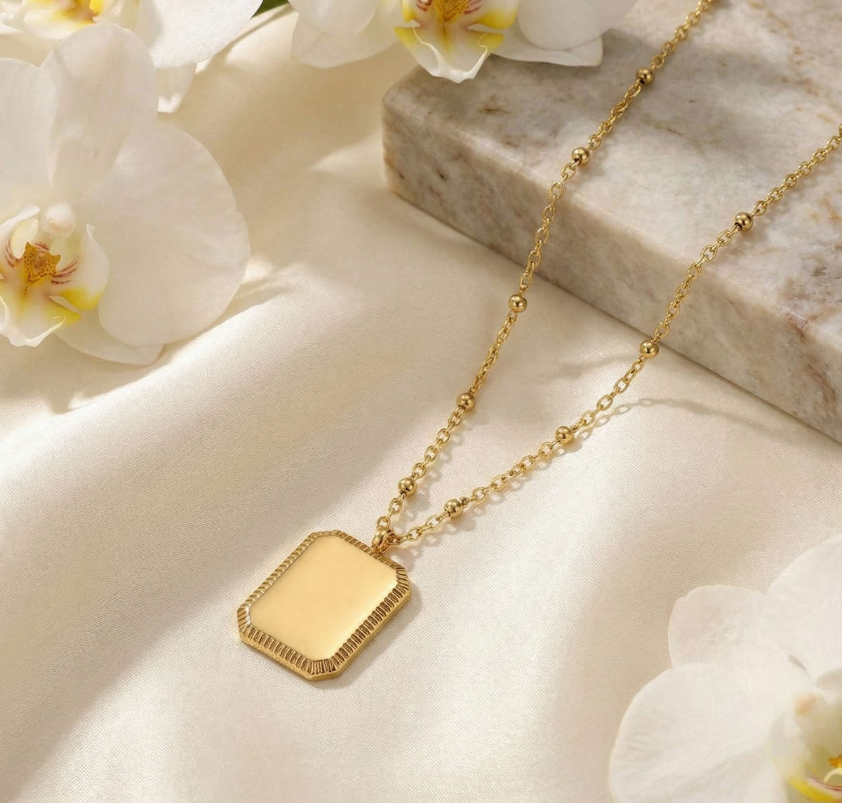 Ketting met Rechthoekige Hanger & Bolletjesketting - Graveerbaar - Goud